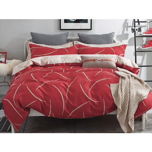 King Size Cotton Golden Curved Pattern Red Quilt Cover Set (3PCS)
